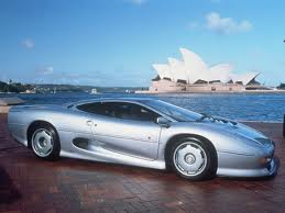 xj 220.jpg