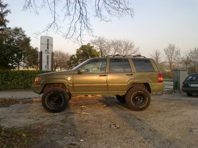 jeep cherokee 4.0.jpg