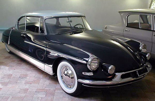 1959_Citroen_DS_19 Coupe_Chapron_Le Paris 1.jpg