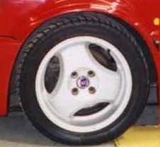 saab-alloy-9000-3_spoke_exposed.jpg